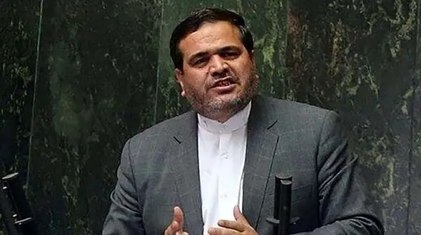  عنابستانی: سرباز گفت هر خری هستی برای خودت هستی/ با باتوم به شکم من کوبید!