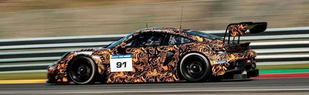 پورشه 911 GT3 R؛ کلاسیک پرقدرت با روحی مدرن / عکس