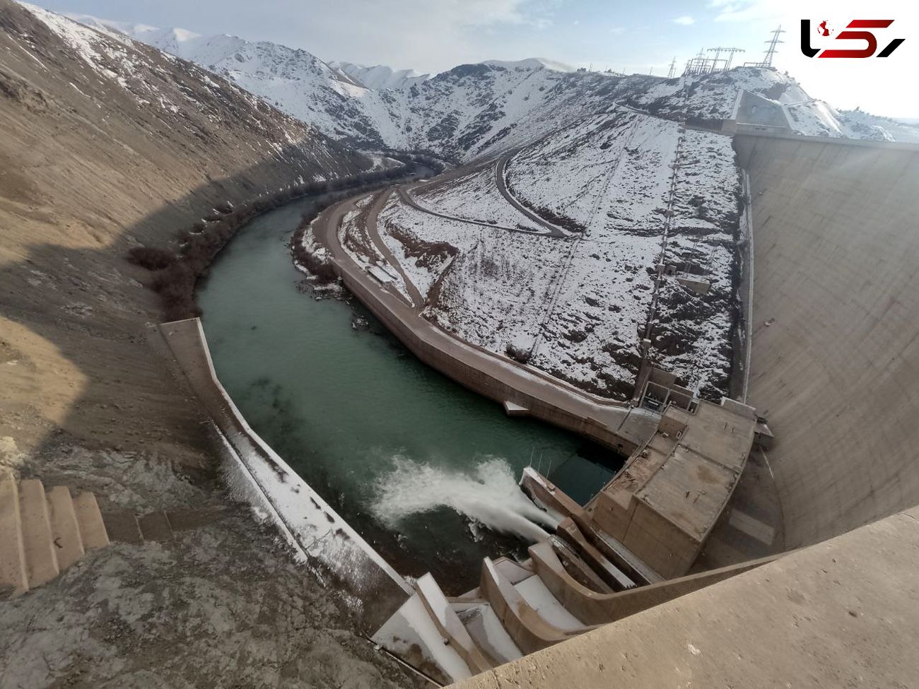 فاجعه آبی در اصفهان / تنها ده درصد سد زاینده رود آب دارد / پشت سد فقط  149 میلیون متر مکعب آب است 