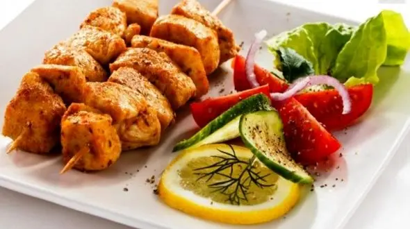 دستور پخت کباب مرغ تند مراکشی/ غذای فوری و سه سوته