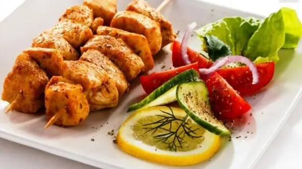 دستور پخت کباب مرغ تند مراکشی/ غذای فوری و سه سوته