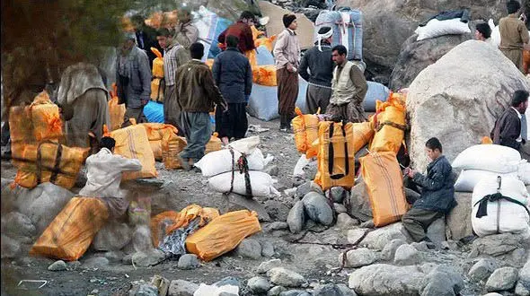 امضای ۱۱۰ نماینده پای طرح دوفوریتی ساماندهی کولبرها و ته‌لنجی‌ها