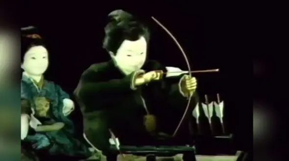 ساختار پیچیده اسباب بازی های قرن 19+ فیلم