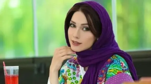 فیلم / شهرزاد کمالزاده: شب ها خواب ندارم صدام گرفته / مردم به من خیلی ناسزا گفتند اما من ..../ فامیل با من خوب نبودند  /  قبر خودم رو کنار قبر پدرم خریدم تا ..... /  بازیگرانی که دلی حسینی نیستند اربعین کربلا نرن ...