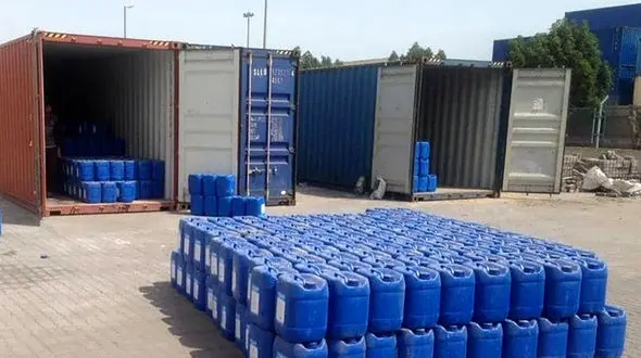 توقف ترانزیت 40 تن هروئین مایع قاچاق در گمرگ / مقصد امارات بود