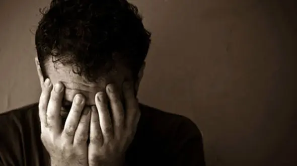 بررسی روانشناسی زندگی مرد تهرانی که از خودکشی نجات یافت / سهیلا فاروجی چه گفت؟