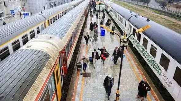 تدبیر ریلی در روزهای بحران / جایگزینی قطار به‌جای پرواز برای جابه‌جایی حجاج ایرانی