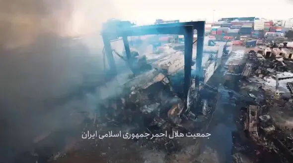 زخم عمیق آتش‌سوزی بندرِ بندرعباس بر زیرساخت ها، قیمت کالاها و  فعالیت انسانی کشور + فیلم
