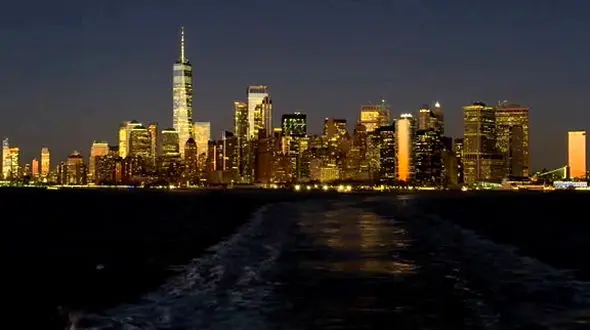 هر لحظه، فرصتی است برای خلق داستانی بی‌نظیر