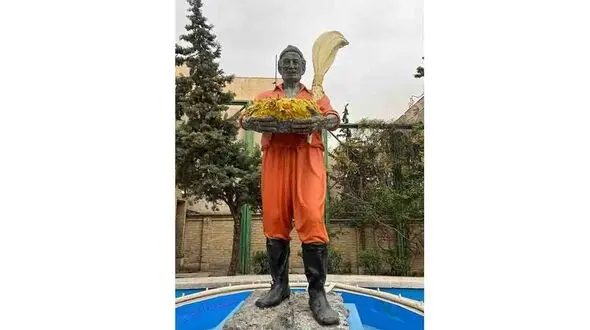 دسته جارو مجسمه بوستان رفتگران در تهران دزدیده شد! + عکس