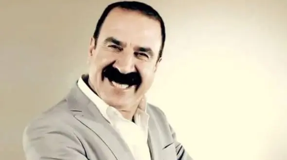 خواننده سرشناس و محبوب کرد در میان کودکان زلزله‌زدگان +فیلم