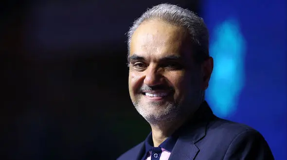 واکنش جواد خیابانی به شایعه خداحافظی‌اش از تلویزیون