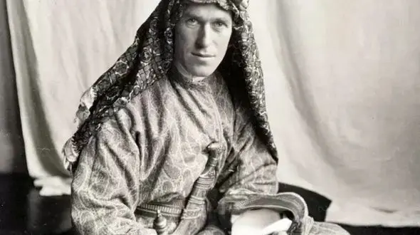 رازهای لورنس عربستان؛ مردی که افسانه شد + بیوگرافی و عکس