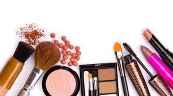 در مصرف لوازم آرایشی به چه نکاتی توجه کنیم؟