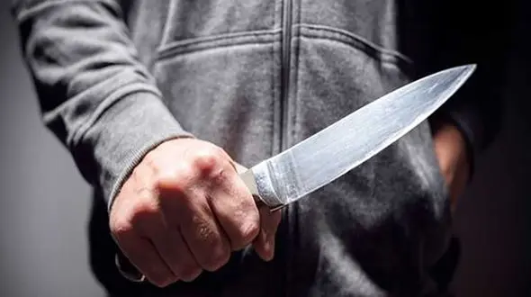 مرد عصبانی زنش را بی رحمانه با چاقو کشت / همسایه ها فریادهای زن جوان را قبل از مرگش شنیدند