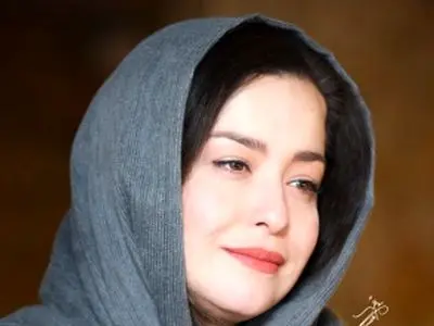 عکس/ سلیقه خاص و هنری مهراوه شریفی‌نیا، در چیدمان خانه‌ی خوشرنگش به سبک بوهو/ عشق و زندگی از در و دیوار این خونه میباره