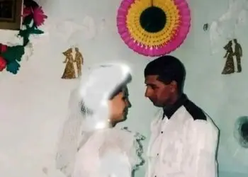 فیلم آواز نوستالژی /  رقص اعجوبه تو عروسی دهه شصتی وای فقط بچه وسطیه که عنان از کف داده ...