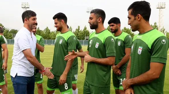 باقری: مسئولان به تیم ملی وعده و وعید ندهند + فیلم