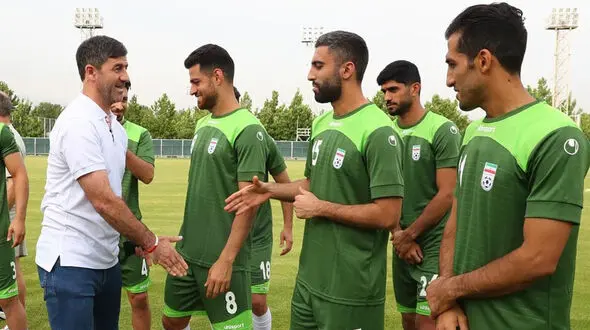 باقری: مسئولان به تیم ملی وعده و وعید ندهند + فیلم
