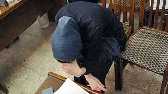 پاتک پلیس مشهد به تبهکاران تاریکی / 12 جرم سریالی در پرونده زن و مرد تبهکار