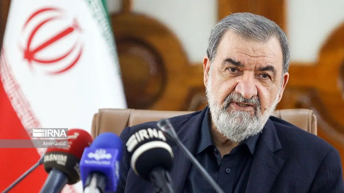 محسن رضایی: اگر آمریکا در روزهای آینده جنگ را ادامه دهد وارد فاز تهاجمی خواهیم شد