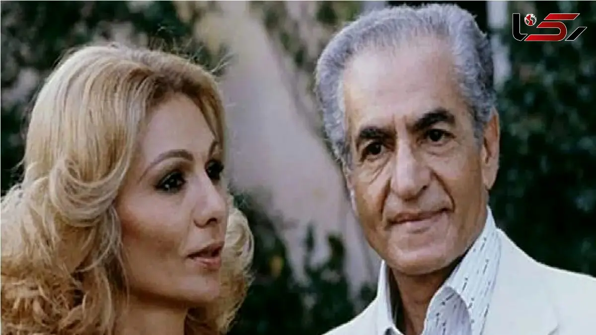 عکس / سفر به ایام قدیم 1342 /  دکتری افتخاری به فرح دیبا توسط محمدرضا پهلوی