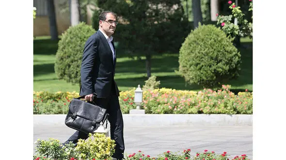 احتمال خداحافظی وزیربهداشت از کابینه دولت دوازدهم