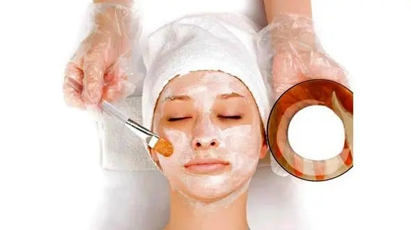 لطافت پوست صورت با محلول خانگی