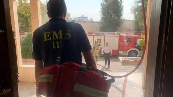 آتش‌سوزی در برج ۸ طبقه خیابان تیموری / نجات ۷۰ نفر از میان شعله ها