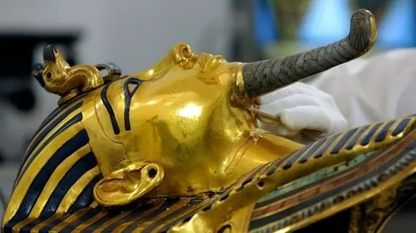 30 سال زندان برای برادر وزیر / او دزد آثار باستانی است / مصر