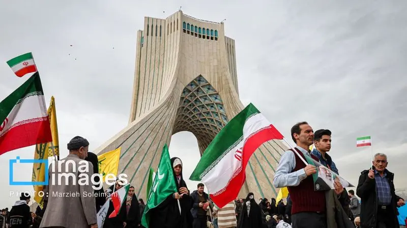 حضور مردم ایران در راهپیماتیی 22 بهمن 1404