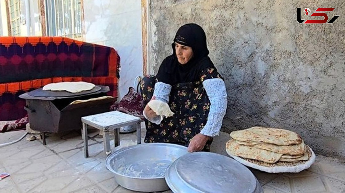 غذای روستایی ایرانی؛ پخت خورشت بوقلمون و نان ساجی + فیلم