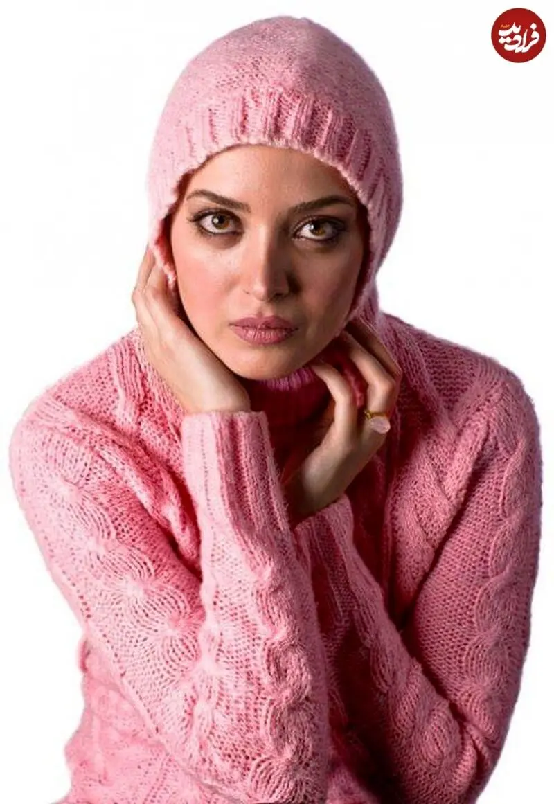 چهره بهنوش طباطبایی در سال 90