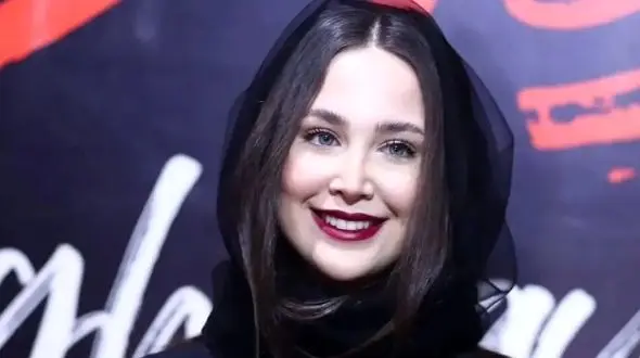 تینا یلان، بازیگر سریال «اجل معلق» در اکران «گوزن‌های اتوبان»