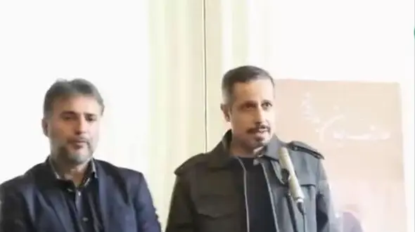گریه سوزناک جواد رضویان در مراسم ختم عارف لرستانی + فیلم