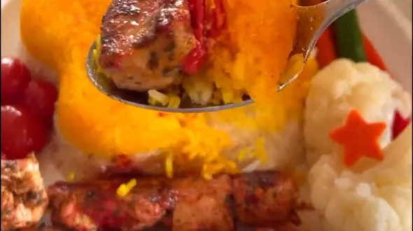 طرز تهیه دسر لیوانی و جوجه مزه دار شده 