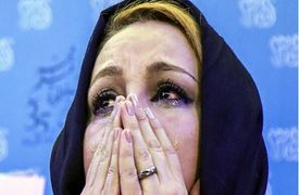 فیلم / گریه‌های جگرسوز  بهنوش بختیاری : الان مردم میگن این هم گداست ... هم ...هیچ چیزشم  که خوب نیست ....