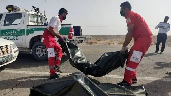10 کشته در جاده کرمان / یکی از خودروها سوخت!