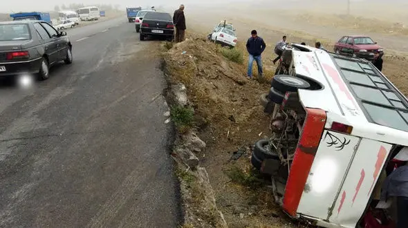 تصادف مینی بوس با 18 مجروح در اردبیل / صبح امروز رخ داد + عکس