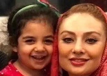 عکس / نگاهی به چیدمان سفره یلدایی پُرطمطراق و اصیل ایرانی یکتا ناصر + عکس/ از انار دون شده تا ظروف قدیمی ...