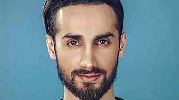 دانلود آهنگ باشکوه من حتی قشنگه اسمم کنارت از مهدی احمدوند سامان جلیلی / منو ول کنی دور تو می چرخم