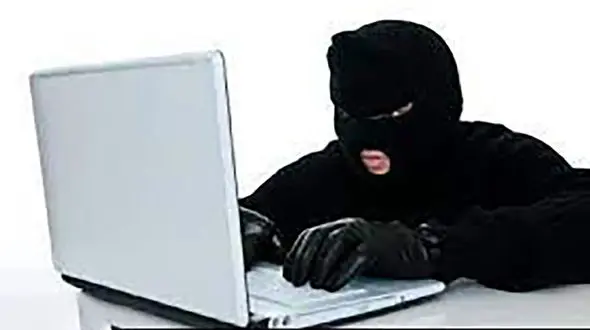 سارق ارز دیجیتال دوست مالباخته بود /  در قشم فاش شد