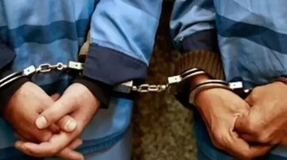 بازداشت دزدان حرفه ای خودرو در اهواز + فیلم 