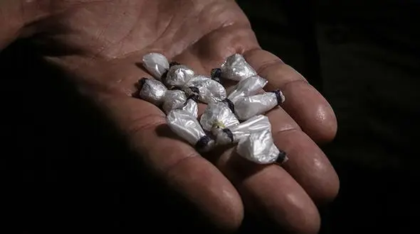 بازداشت مسافری که  ۲۷ بسته حشیش در معده داشت 