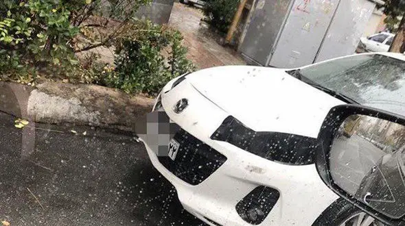 سرقت چراغ های جلوی مزدا 3 / قیمت یک جفت چراغ 25 میلیون تومان +عکس