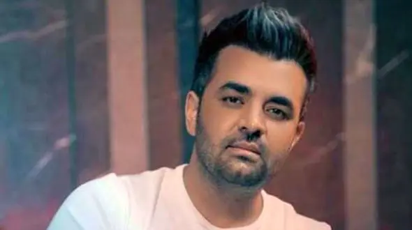 دانلود آهنگ باشکوه گردنبند از میثم ابراهیمی / راه این گلو رو میبندی کل وقتایی که میخندی