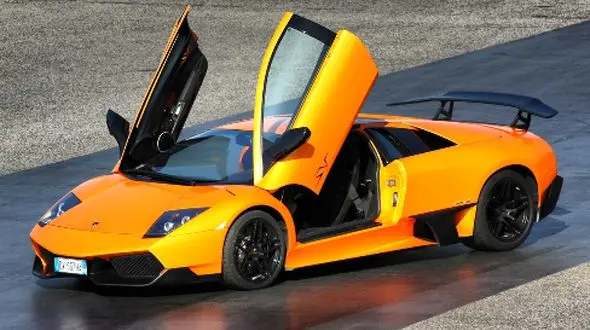 با خاص‌ ترین طراحی در خودروها آشنا شوید / از درهای گالوینگ تا خفاشی