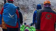 سقوط زن 40 ساله از کوه در چناران / 5 ساعت عملیات نفسگیر تیم نجات
