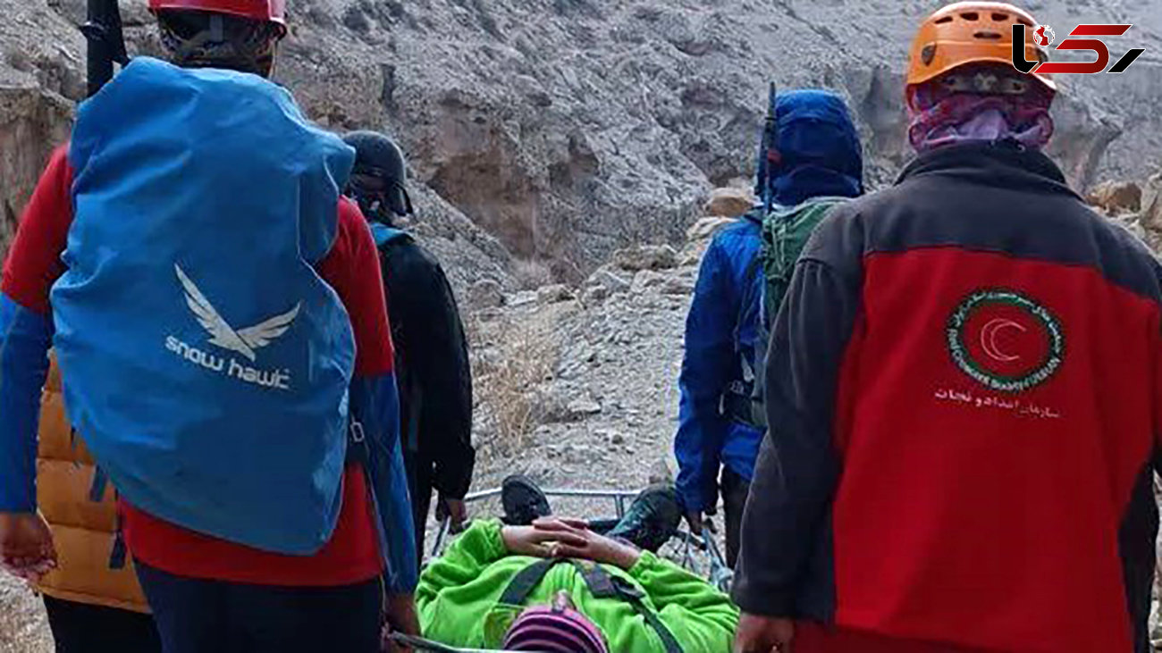 سقوط زن 40 ساله از کوه در چناران / 5 ساعت عملیات نفسگیر تیم نجات