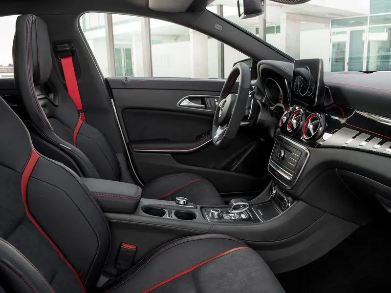 مرسدس بنز CLA45 AMG